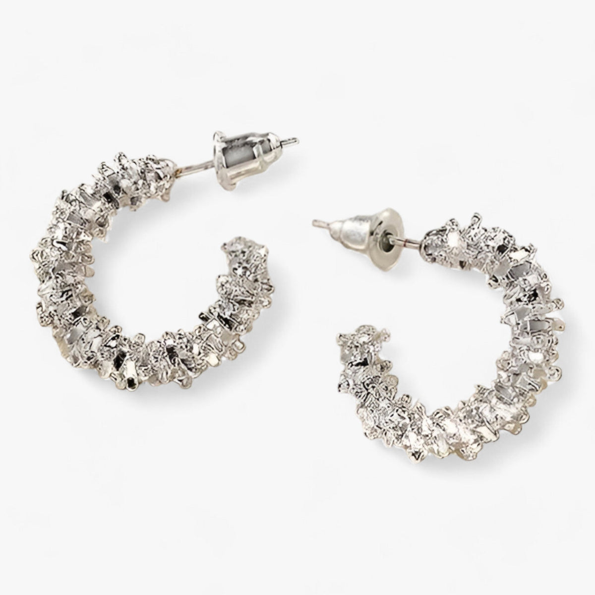 Twisted Wave C-Shaped Earrings with Vintage Design