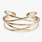 Brazalete abierto calado con diseño ajustable en aleación