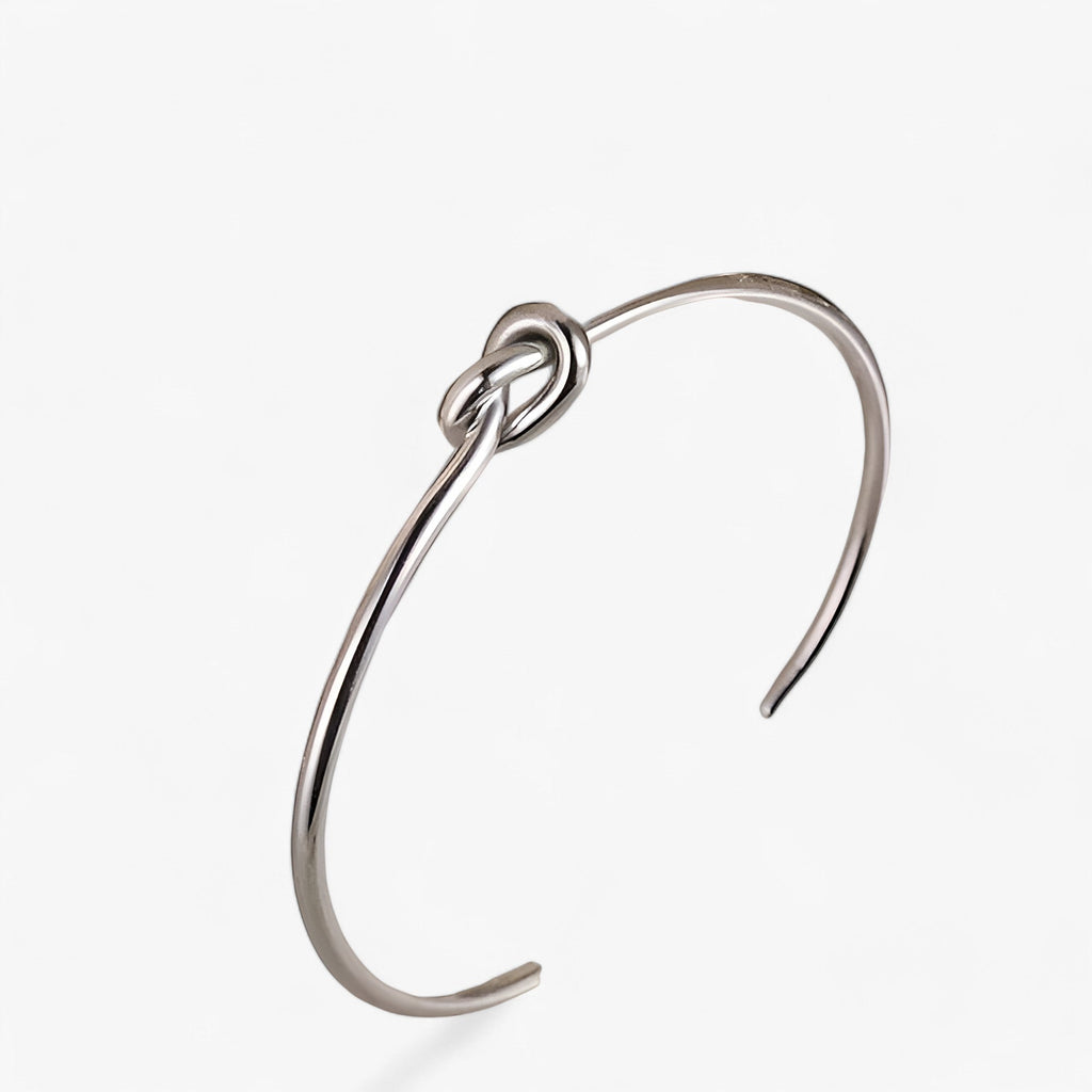 Pulsera llamativa de acero inoxidable con trenzado retorcido