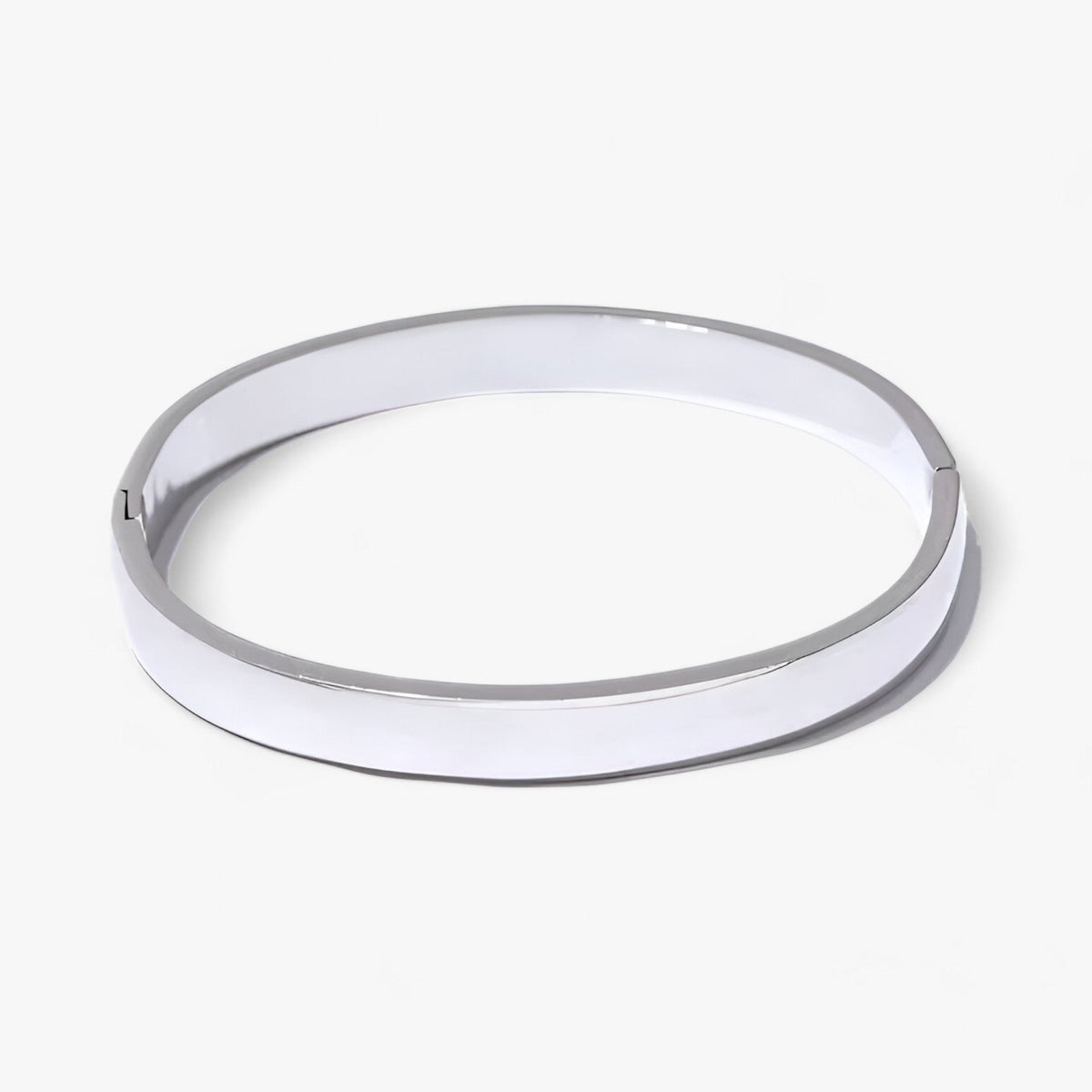 Pulsera de acero inoxidable resistente al agua con diseño redondo y liso