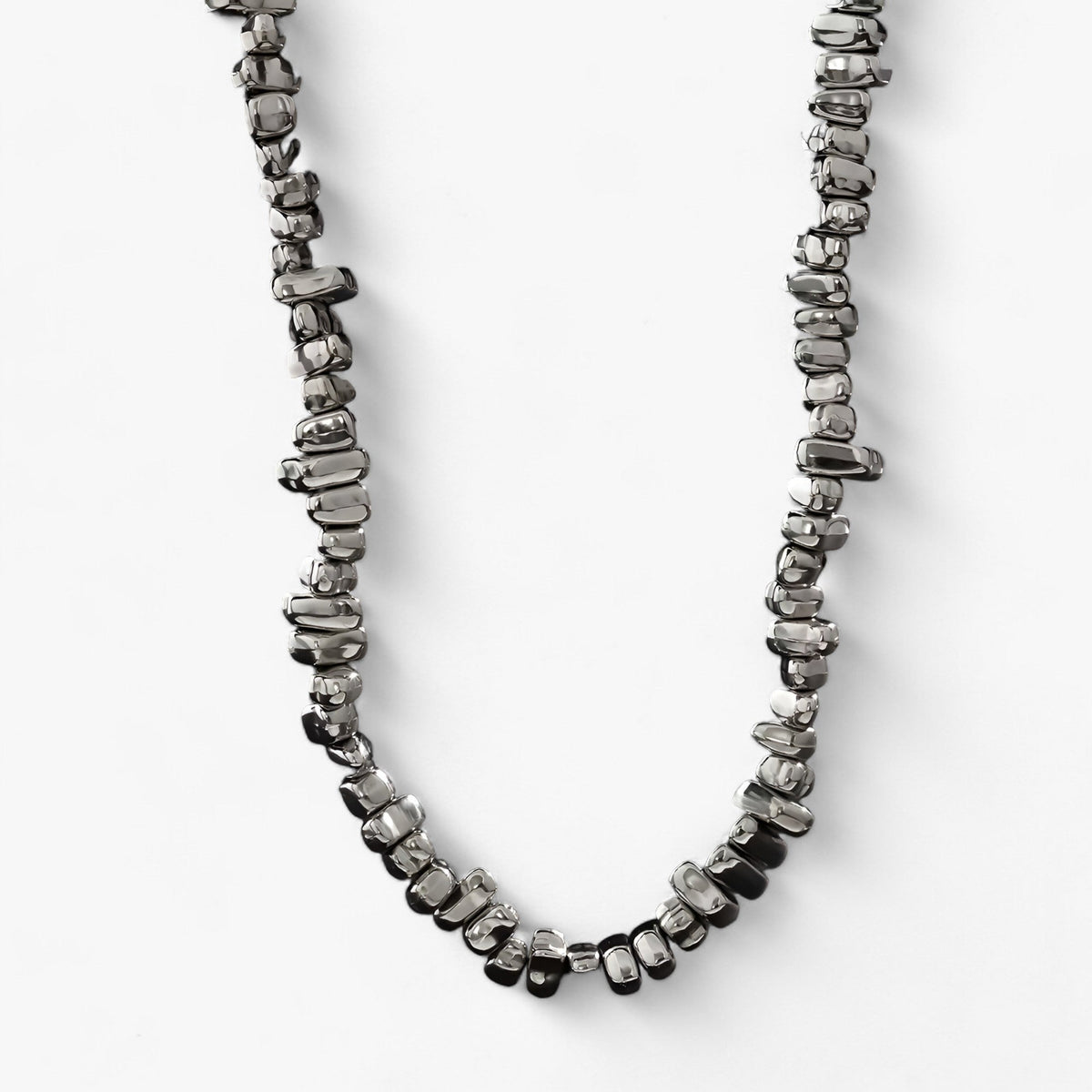 Ras du Cou Necklace with Irregular Pearl Detailing