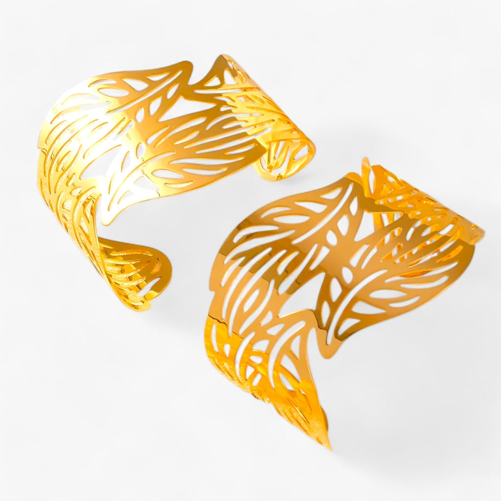 Stainless Steel Bracelet with Cut-Out Leaf Pattern