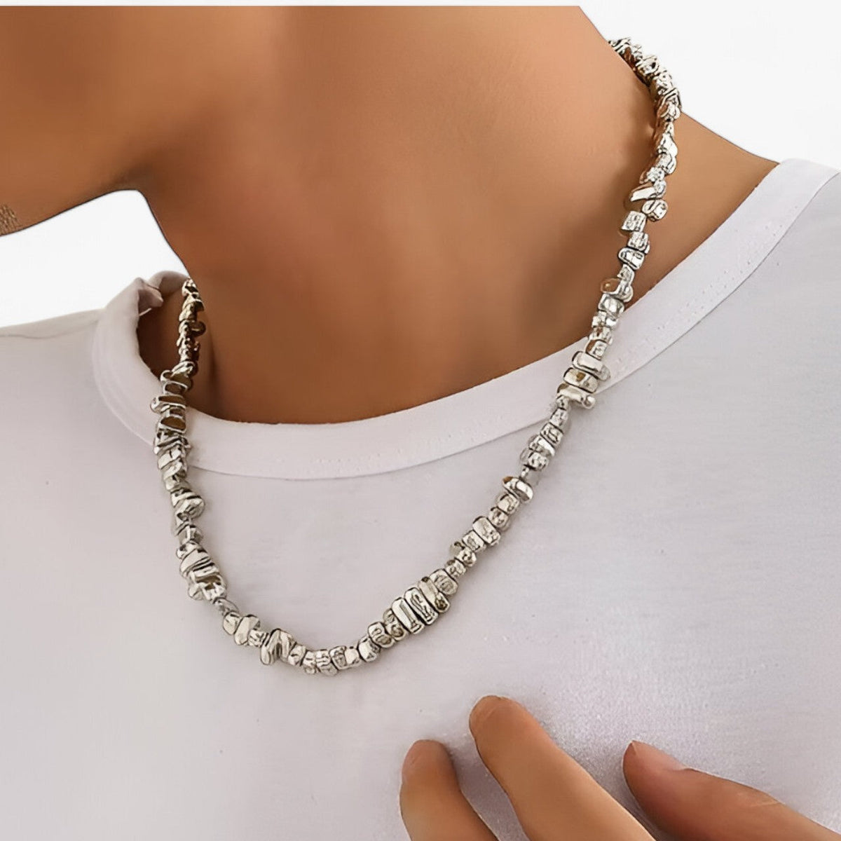 Ras du Cou Necklace with Irregular Pearl Detailing