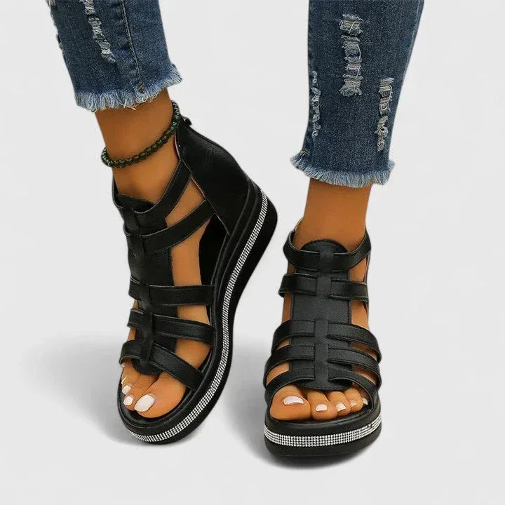 Sandalias de cuña con apliques y plantilla acolchada
