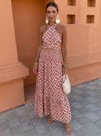 Tvådelat set med off shoulder-topp och volangkjol