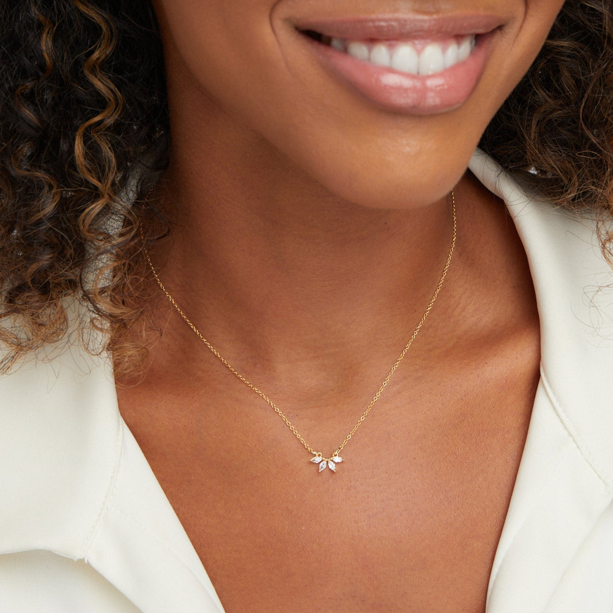 Crystal Leaf Pendant Necklace with Botanical Sparkle