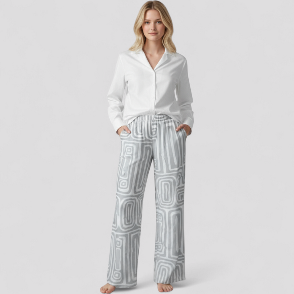 Kontorsset med strukturerad blus och vida byxor