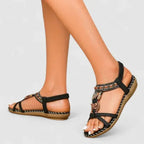 Sandalias de puntera ancha con suela estable y con sujeción