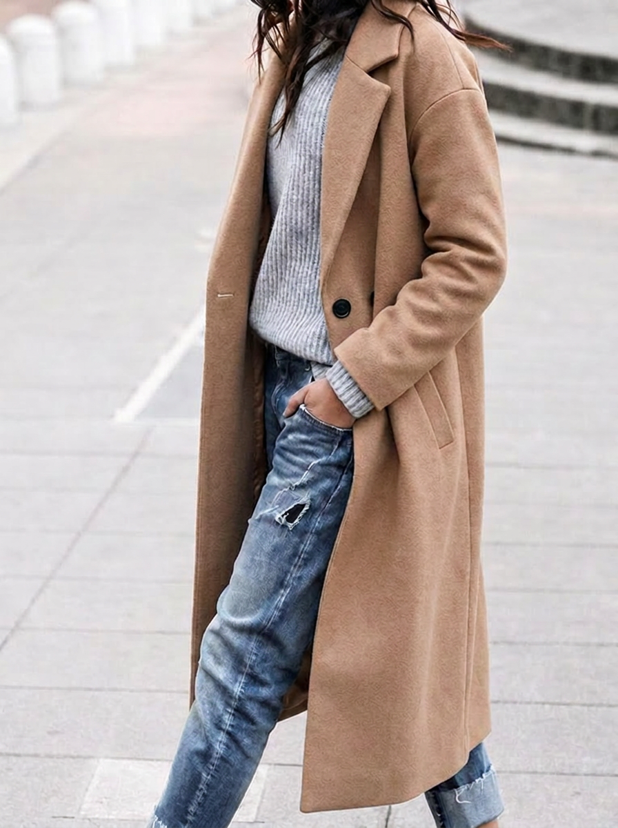 Avslappnad trenchcoat med brett slag och knäppning fram