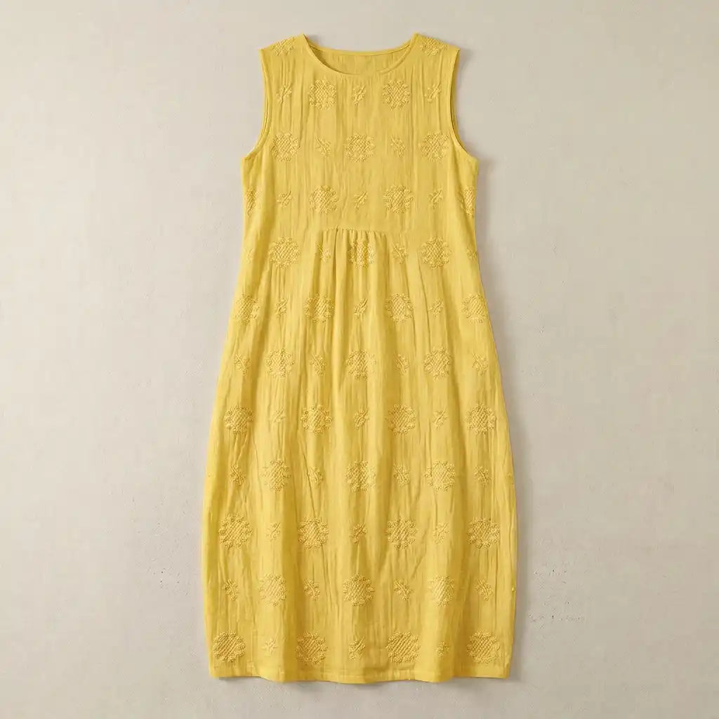 Vestido oversize sin mangas con delicados bordados