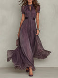 Vestido largo con ribete de encaje, cintura fruncida y manga corta